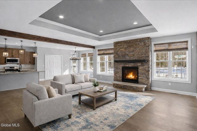 19 Berkeley Way, Wilton, NY 12866