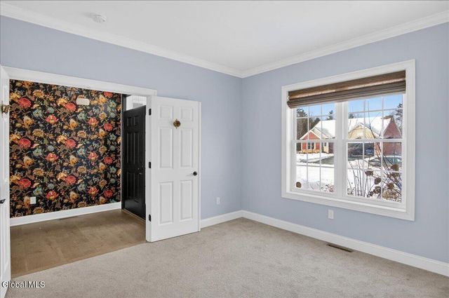 19 Berkeley Way, Wilton, NY 12866