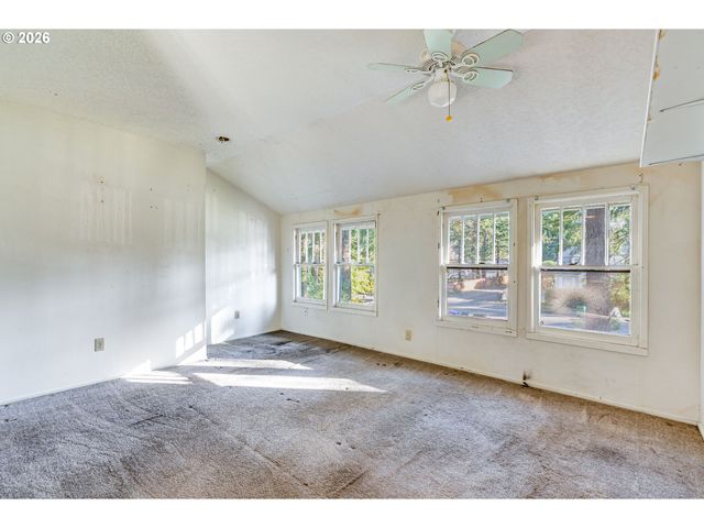 2223 Se 139th Ave, Portland, OR 97233