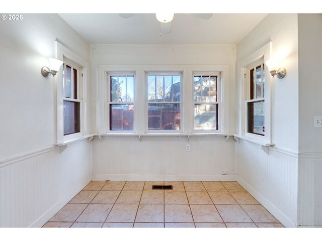 2223 Se 139th Ave, Portland, OR 97233