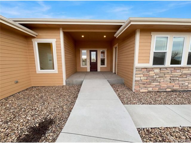 7401 Turnbull Ct, Windsor, CO 80550