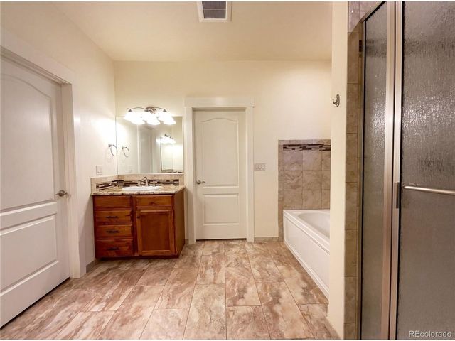 7401 Turnbull Ct, Windsor, CO 80550