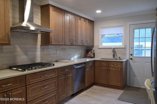 16 Mount Katadin Drive, Toms River, NJ 08753