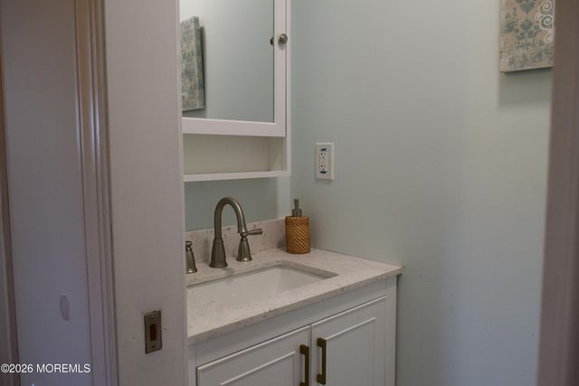 16 Mount Katadin Drive, Toms River, NJ 08753