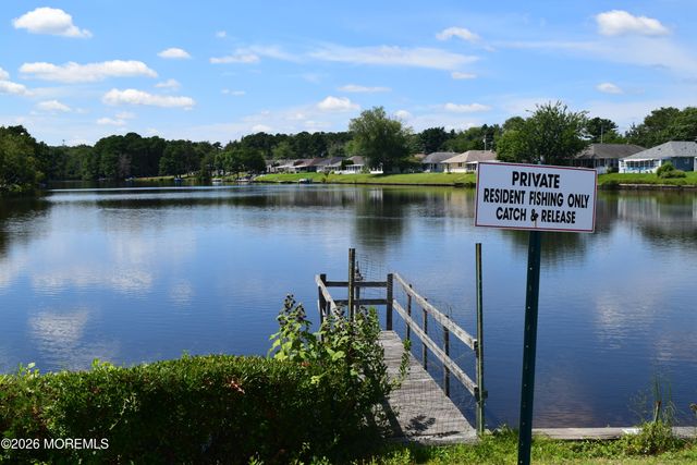 16 Mount Katadin Drive, Toms River, NJ 08753