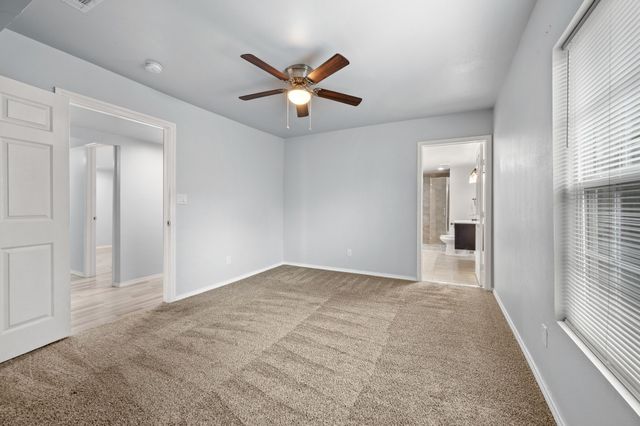 5617 Blackmore Avenue, Fort Worth, TX 76107