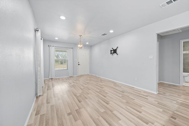 5617 Blackmore Avenue, Fort Worth, TX 76107