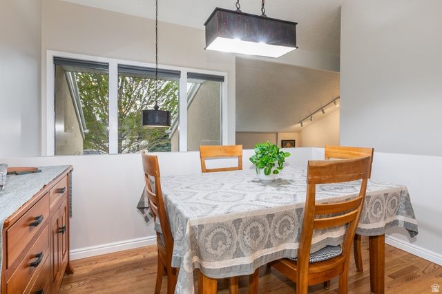 10183 S HICKORY POINT DR, Sandy, UT 84092
