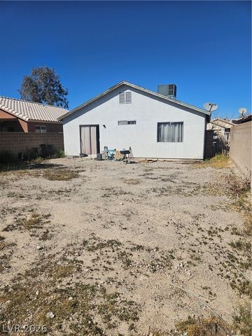 2005 Emerald Green Avenue, Las Vegas, NV 89106