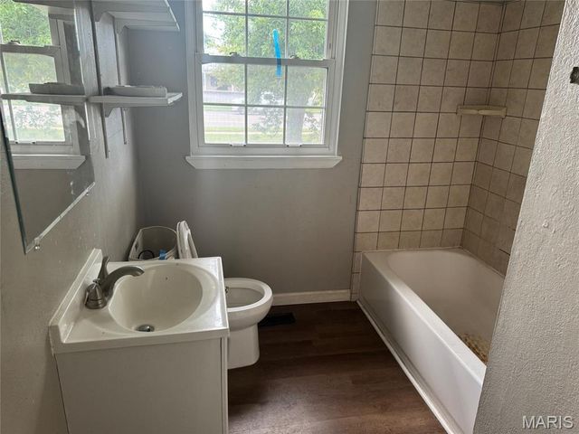 1090 Howdershell Road, Florissant, MO 63031