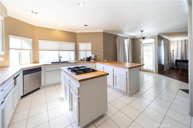 40712 Pocona, Murrieta, CA 92562