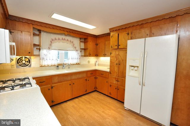 178 S PEMBERTON RD, Pemberton, NJ 08068