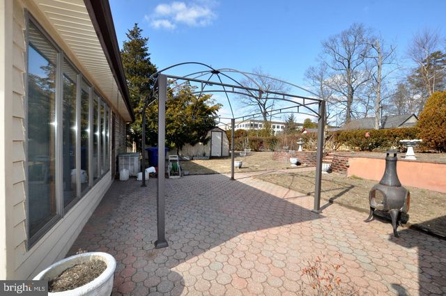 178 S PEMBERTON RD, Pemberton, NJ 08068