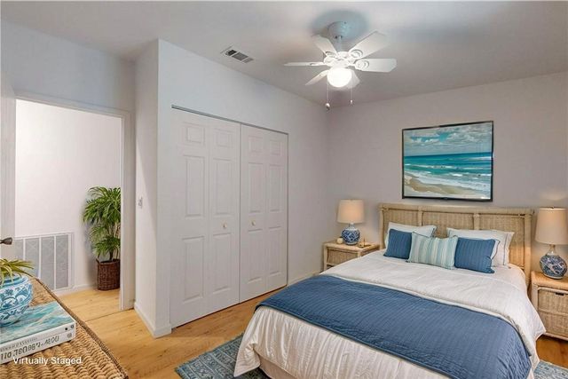 305 N GROVE ISLE Circle 305, Vero Beach, FL 32962