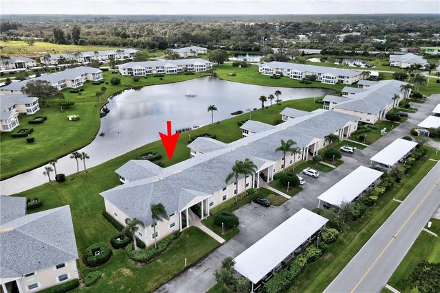 305 N GROVE ISLE Circle 305, Vero Beach, FL 32962