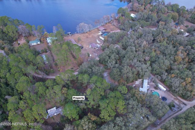 113 LAKE EDGE Trail, Interlachen, FL 32148