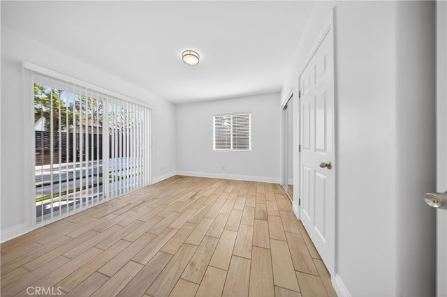6904 Mclennan Avenue, Lake Balboa, CA 91406