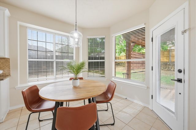 1607 Fairway Vista Drive, Corinth, TX 76210