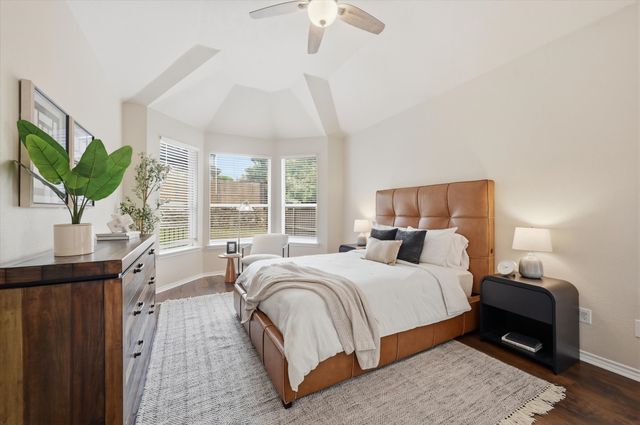 1607 Fairway Vista Drive, Corinth, TX 76210