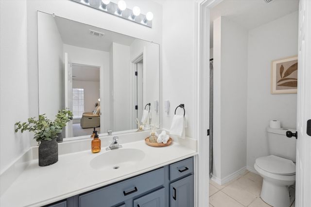 1607 Fairway Vista Drive, Corinth, TX 76210