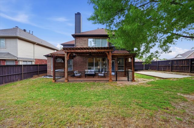 1607 Fairway Vista Drive, Corinth, TX 76210