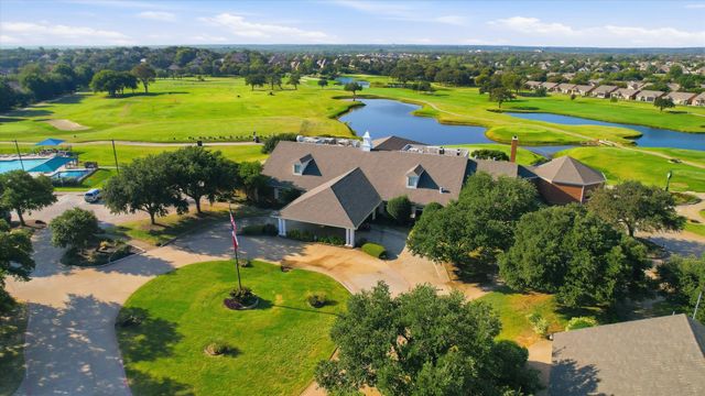 1607 Fairway Vista Drive, Corinth, TX 76210