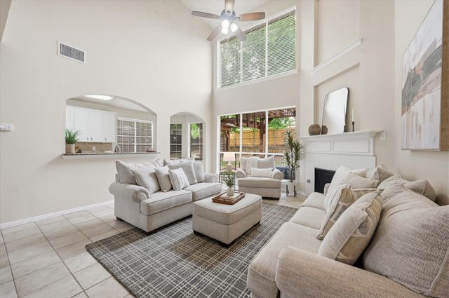 1607 Fairway Vista Drive, Corinth, TX 76210