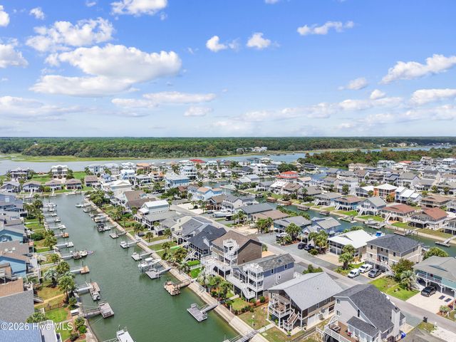 31 Newport Street, Ocean Isle Beach, NC 28469