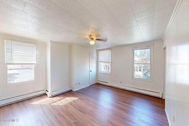11 Elm Street, Troy, NY 12180