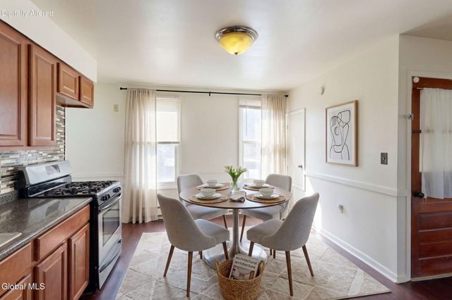 11 Elm Street, Troy, NY 12180