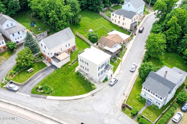 11 Elm Street, Troy, NY 12180