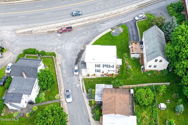 11 Elm Street, Troy, NY 12180