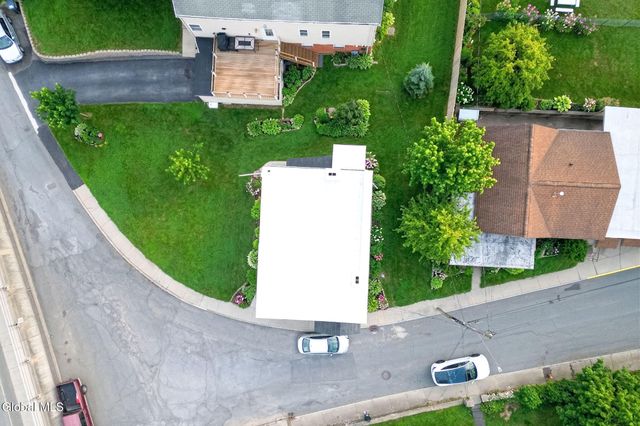 11 Elm Street, Troy, NY 12180