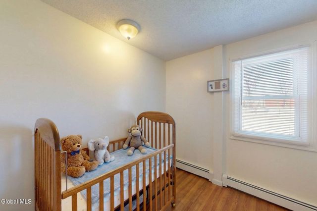 11 Elm Street, Troy, NY 12180