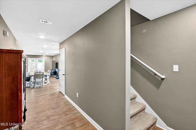 2117 Toulouse Street, Ocean Springs, MS 39564