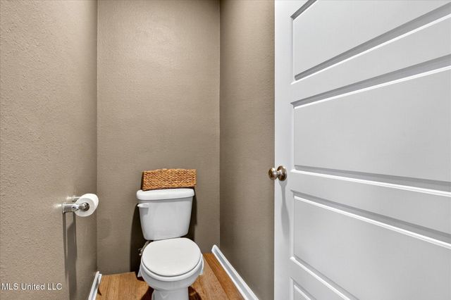 2117 Toulouse Street, Ocean Springs, MS 39564