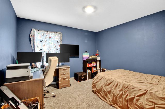 2117 Toulouse Street, Ocean Springs, MS 39564