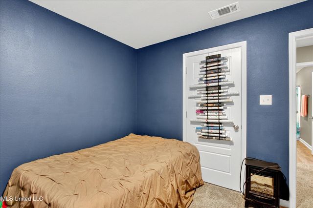 2117 Toulouse Street, Ocean Springs, MS 39564