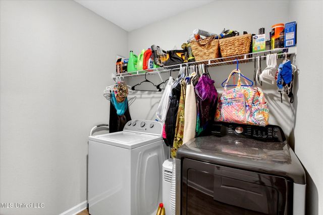 2117 Toulouse Street, Ocean Springs, MS 39564