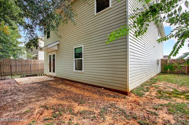 2117 Toulouse Street, Ocean Springs, MS 39564