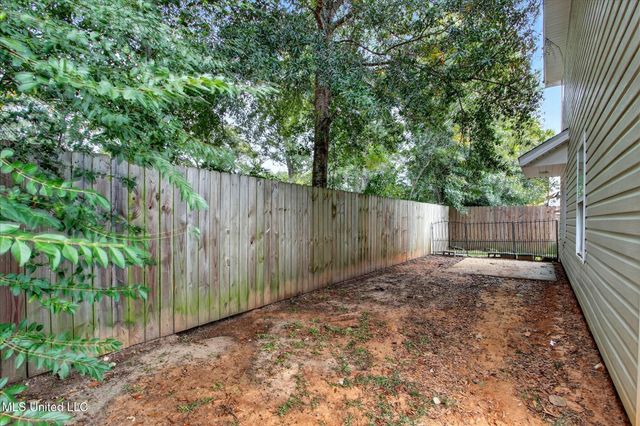 2117 Toulouse Street, Ocean Springs, MS 39564