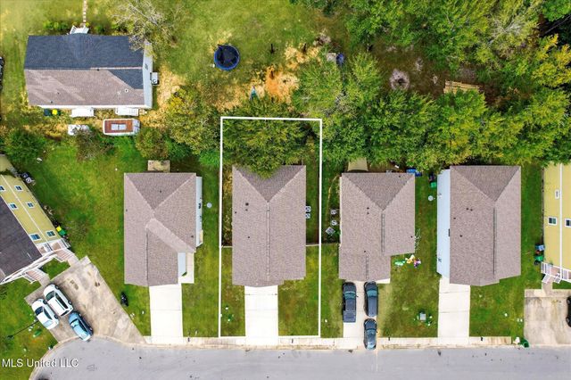 2117 Toulouse Street, Ocean Springs, MS 39564