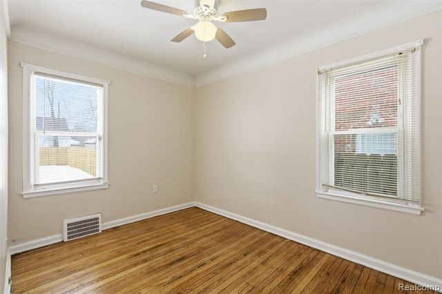 19327 Sunset Street, Detroit, MI 48234