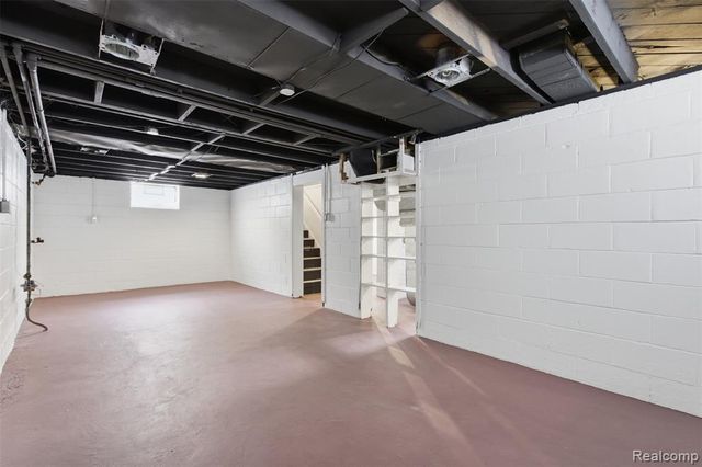 19327 Sunset Street, Detroit, MI 48234