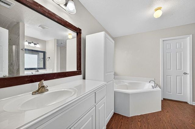 7126 White Willow Lane, Richmond, TX 77469