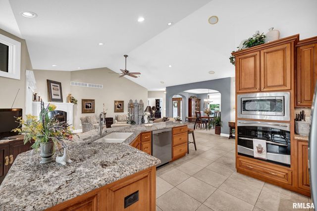 11008 N ONYX Lane, Dunlap, IL 61525
