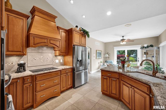 11008 N ONYX Lane, Dunlap, IL 61525