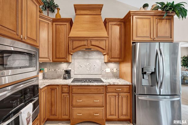 11008 N ONYX Lane, Dunlap, IL 61525