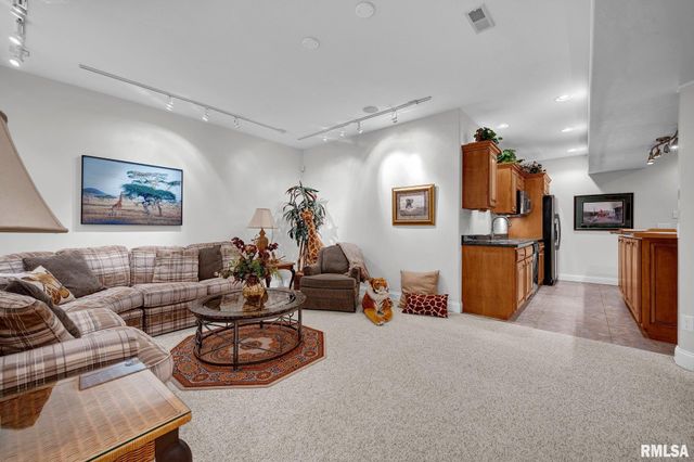 11008 N ONYX Lane, Dunlap, IL 61525