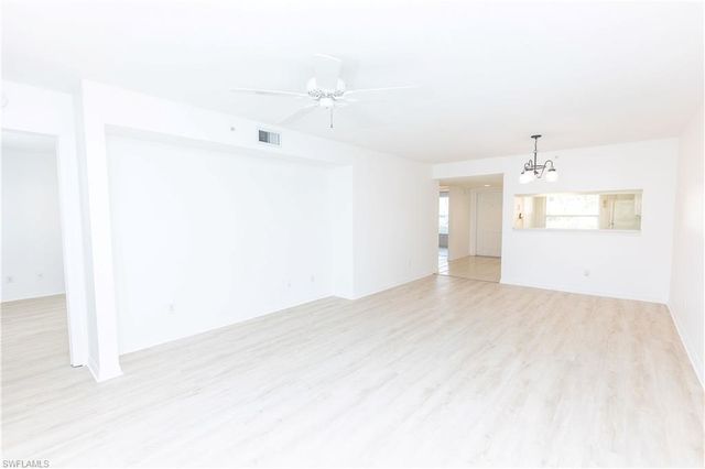 2456 Millcreek LN 102, Naples, FL 34119